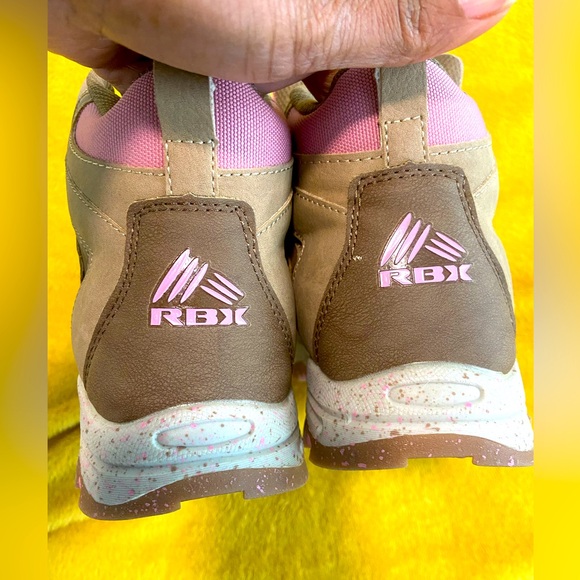 Reebok New RBX Ritah Faux Leather Tan Pink Hiking Boots Shoes size: 7.5 - Picture 3 of 7